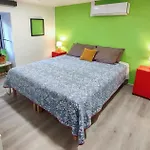 Modern 2Br Ground-Floor Flat Bbq Patio Parking *