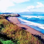 Modern 2Br Ground-Floor Flat Bbq Patio Parking * Ponta Delgada