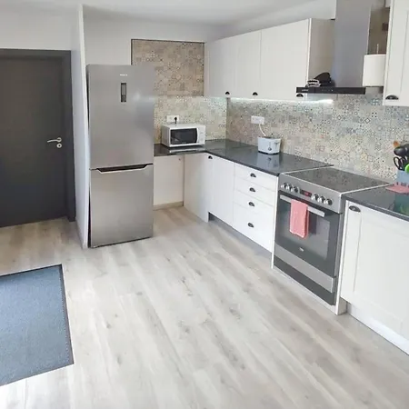 アパート Modern 2br Ground-floor Flat Bbq Patio Parking *